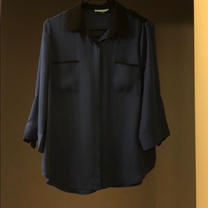 Beautiful, button down shirt perfect for work!